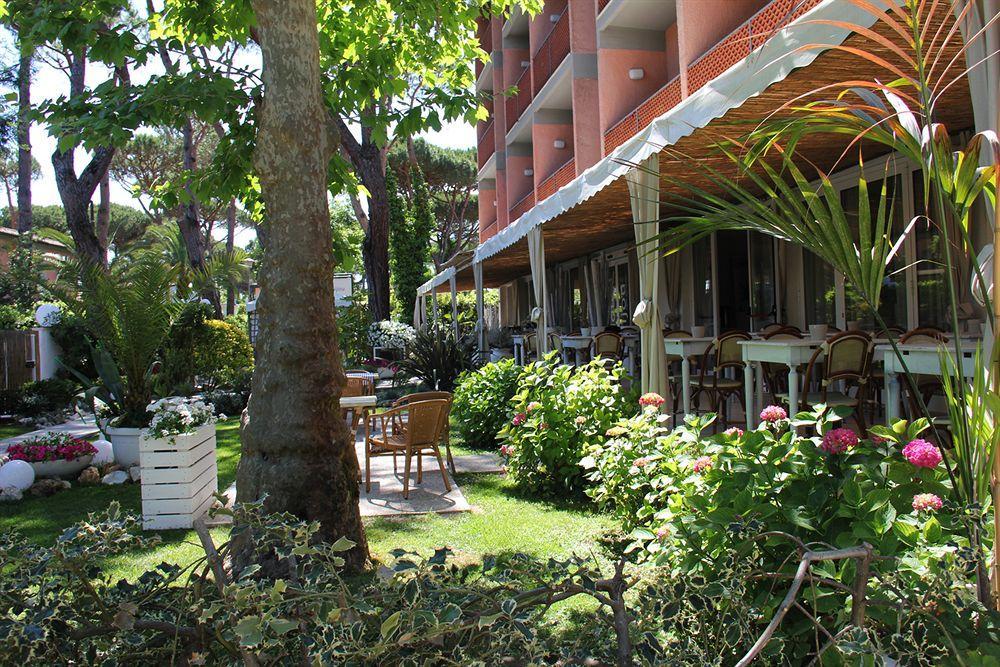 Hotel Bijou Форте-дей-Мармі Екстер'єр фото